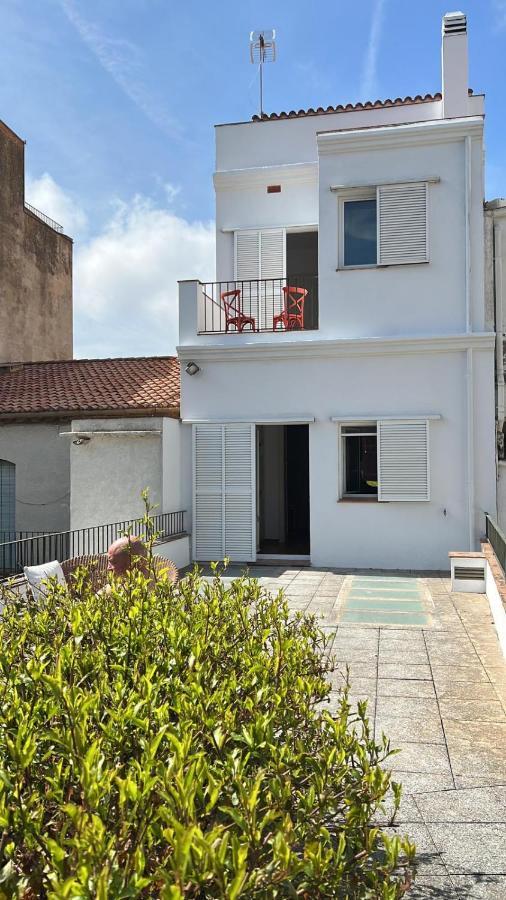 Family B&B Homefromhomees Сан-Фелиу-де-Гишольс Экстерьер фото