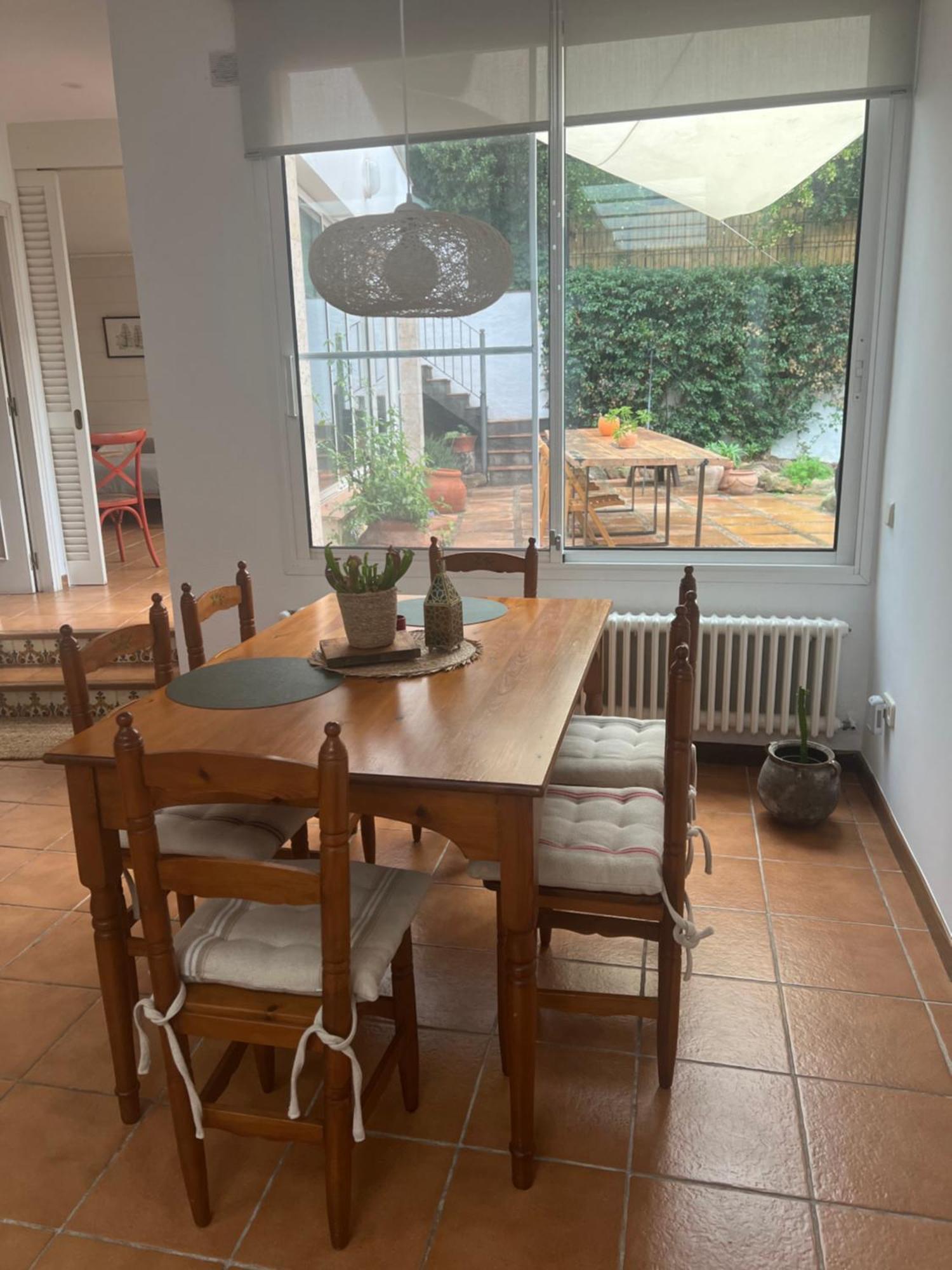 Family B&B Homefromhomees Сан-Фелиу-де-Гишольс Экстерьер фото